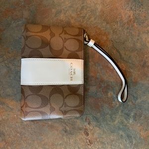 Coach Wristlet NWT